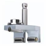 Equerre pour rail en acier